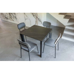 Tavolo da pranzo piano...