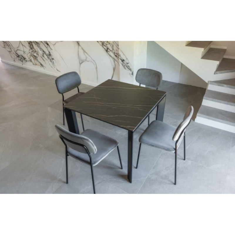Tavolo da pranzo piano vetroceramica