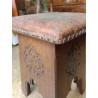 Sgabello in rovere moresco