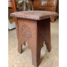 Sgabello in rovere moresco