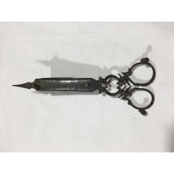 Forbice spegni candela ( smoccolatoio)