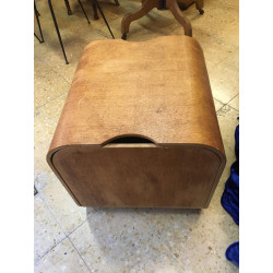 Comodini, tavolini mid-century