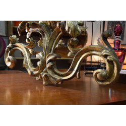 Cimasa intagliata e dorata XVIII secolo